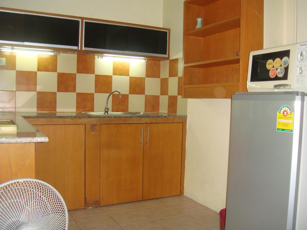 Indogee Apartments Pattaya Exterior photo
