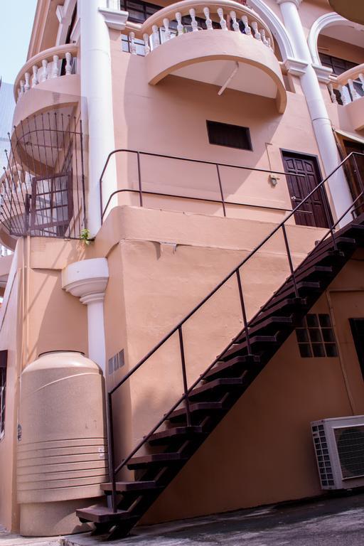 Indogee Apartments Pattaya Exterior photo