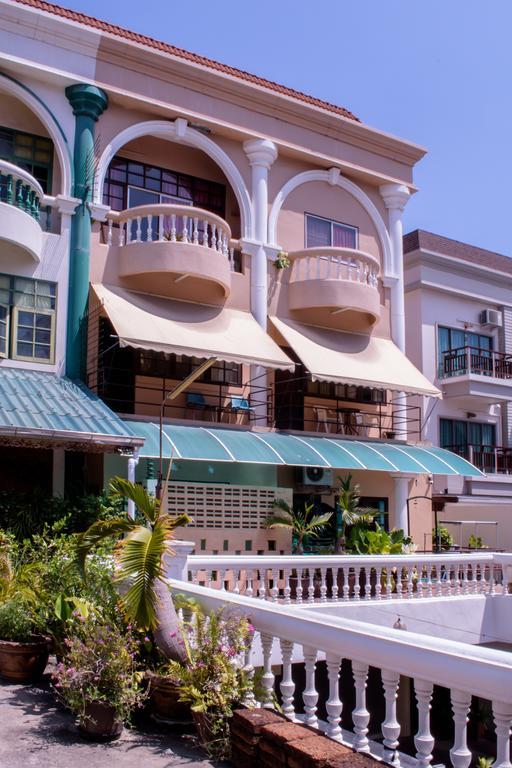 Indogee Apartments Pattaya Exterior photo